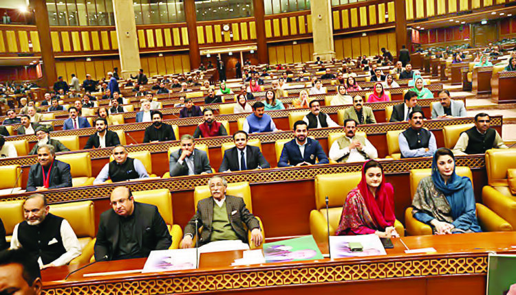 مریم نواز نے سہولیات کی فراہمی کیلئے سوشیو اکنامک رجسٹری منصوبے کا آغازکر دیا