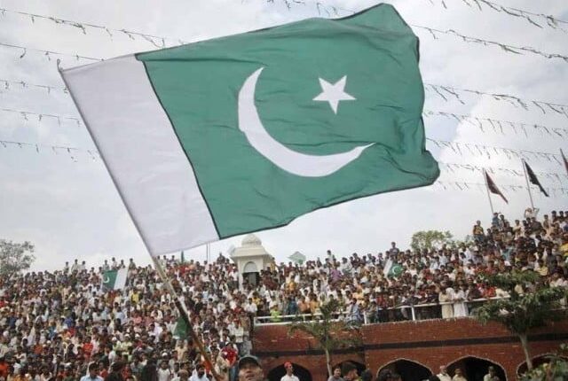 پاکستان کا 77 واں یوم آزادی: ملک بھر میں جوش، قوم پرعزم،پرچموں کی بہار